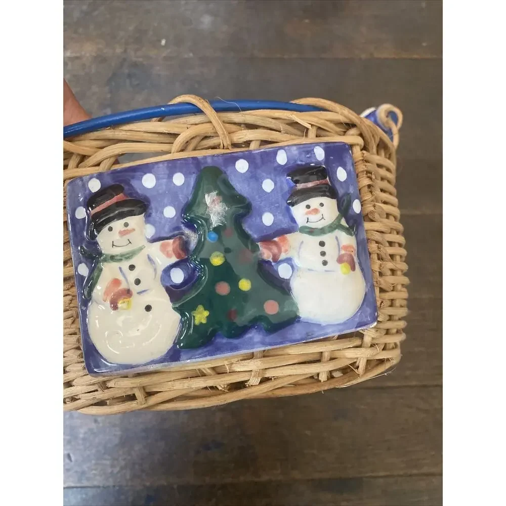 Holiday Wicker Basket with Hand-painted Snowman Ceramic Handles And Ceramic Tile